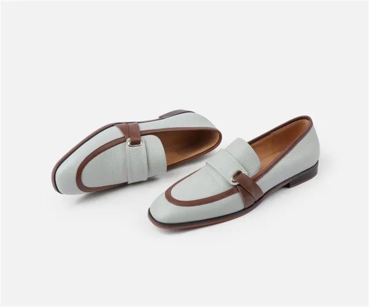 Mocassins rétro femme en cuir coloris blanc— vue de face