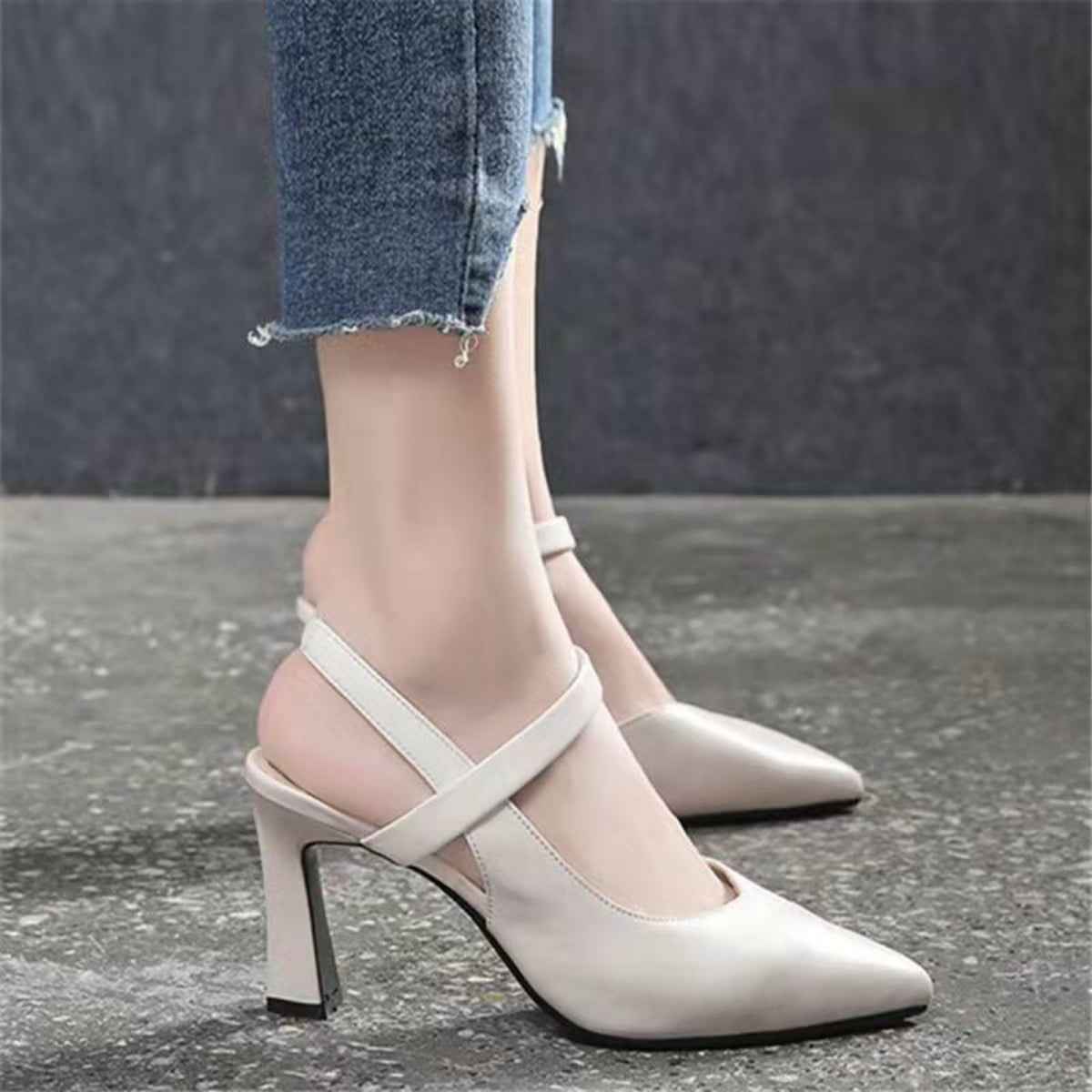 Sandales d'été femme talons carrés — Confort et élégance