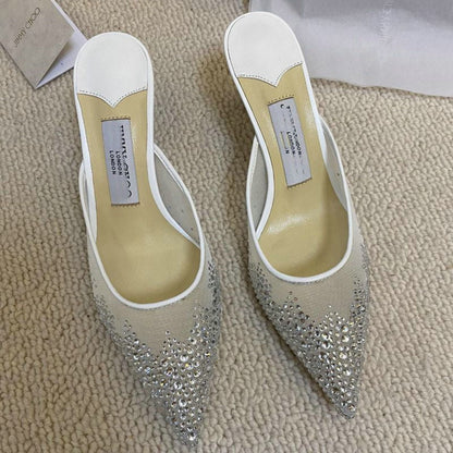 Chaussures à talons pour femme style Jimmy Choo London élégance finesse et glamour blanc transparente